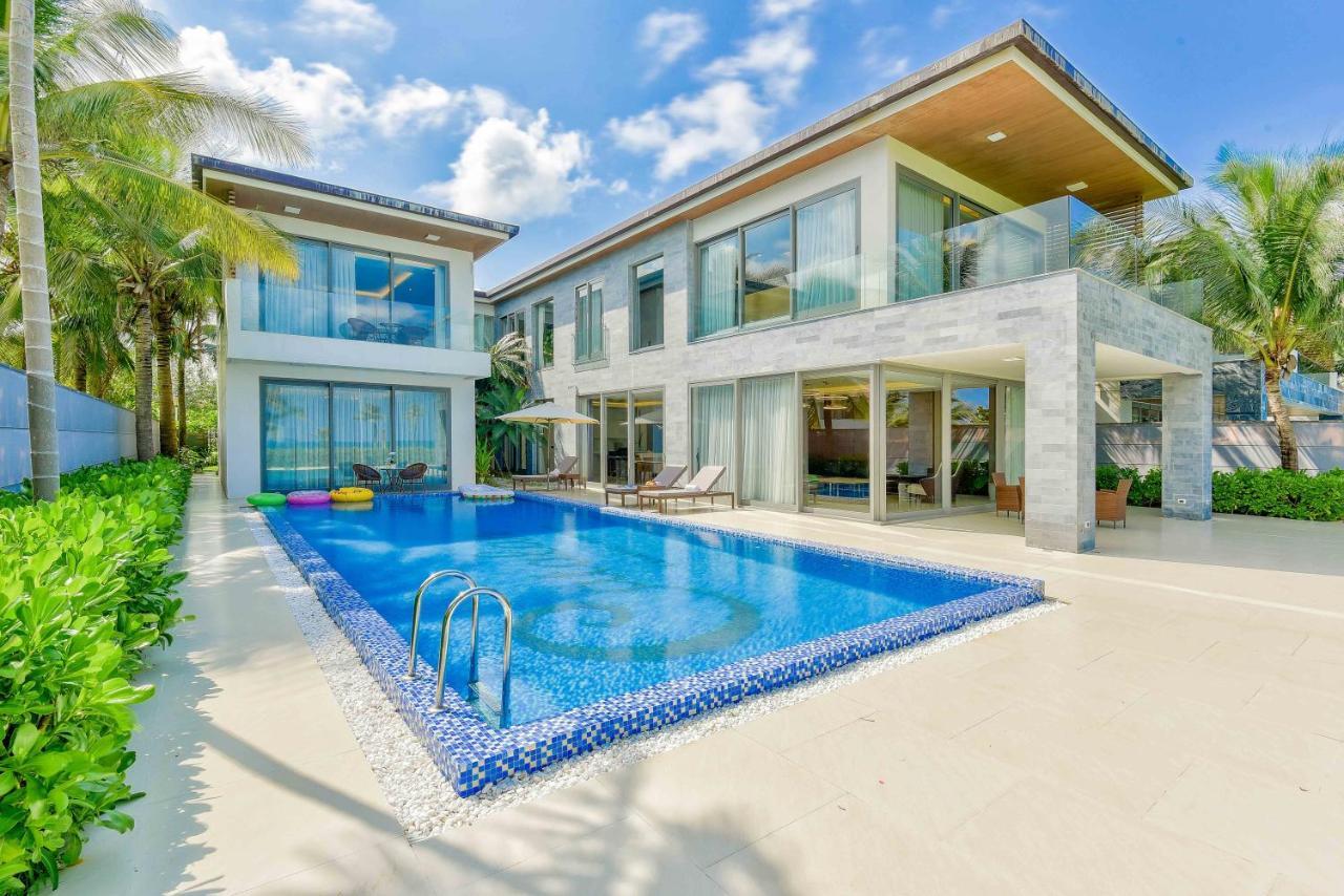 Deluxe Beach Villas By Danatrip Da Nang Eksteriør billede