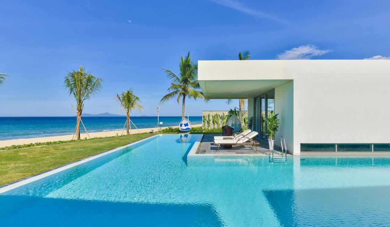 Deluxe Beach Villas By Danatrip Da Nang Eksteriør billede