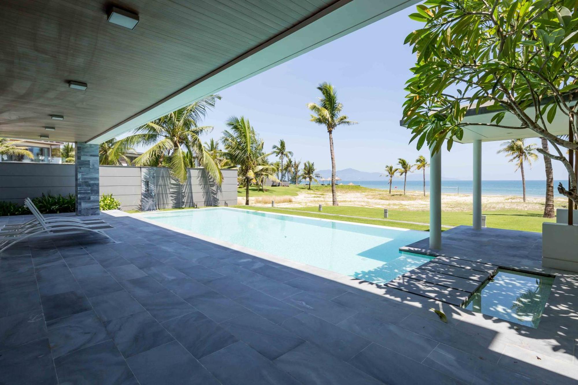 Deluxe Beach Villas By Danatrip Da Nang Eksteriør billede