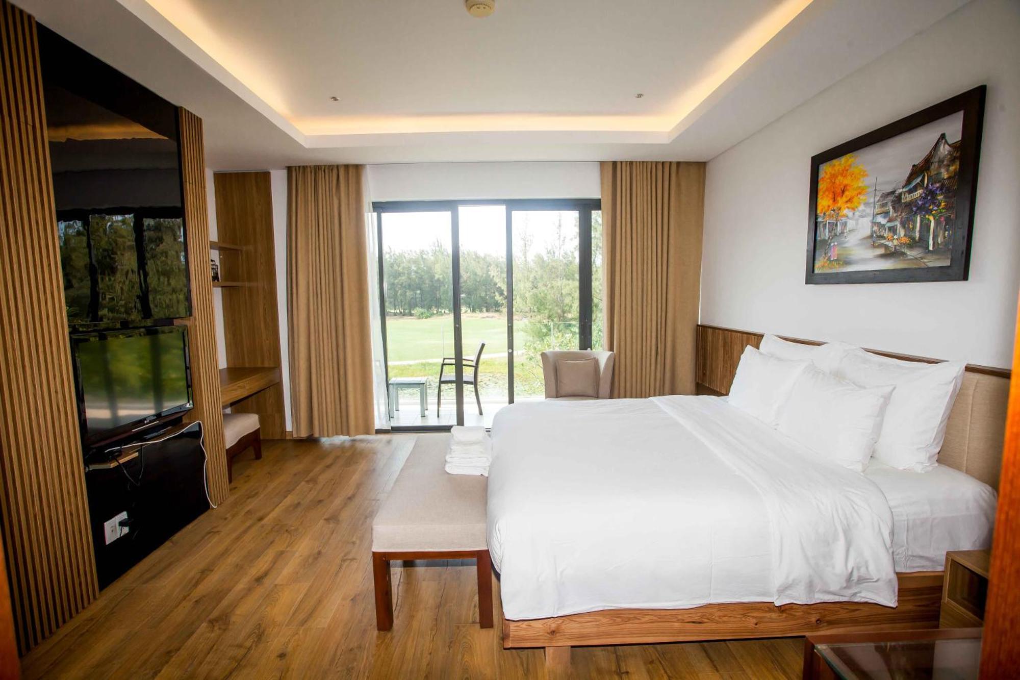 Deluxe Beach Villas By Danatrip Da Nang Eksteriør billede