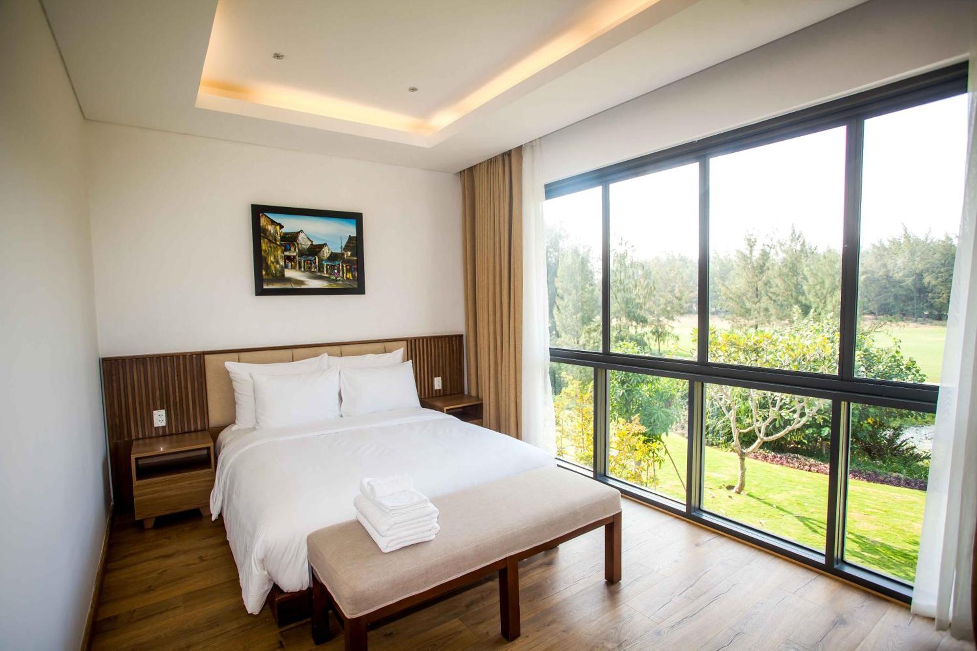 Deluxe Beach Villas By Danatrip Da Nang Eksteriør billede
