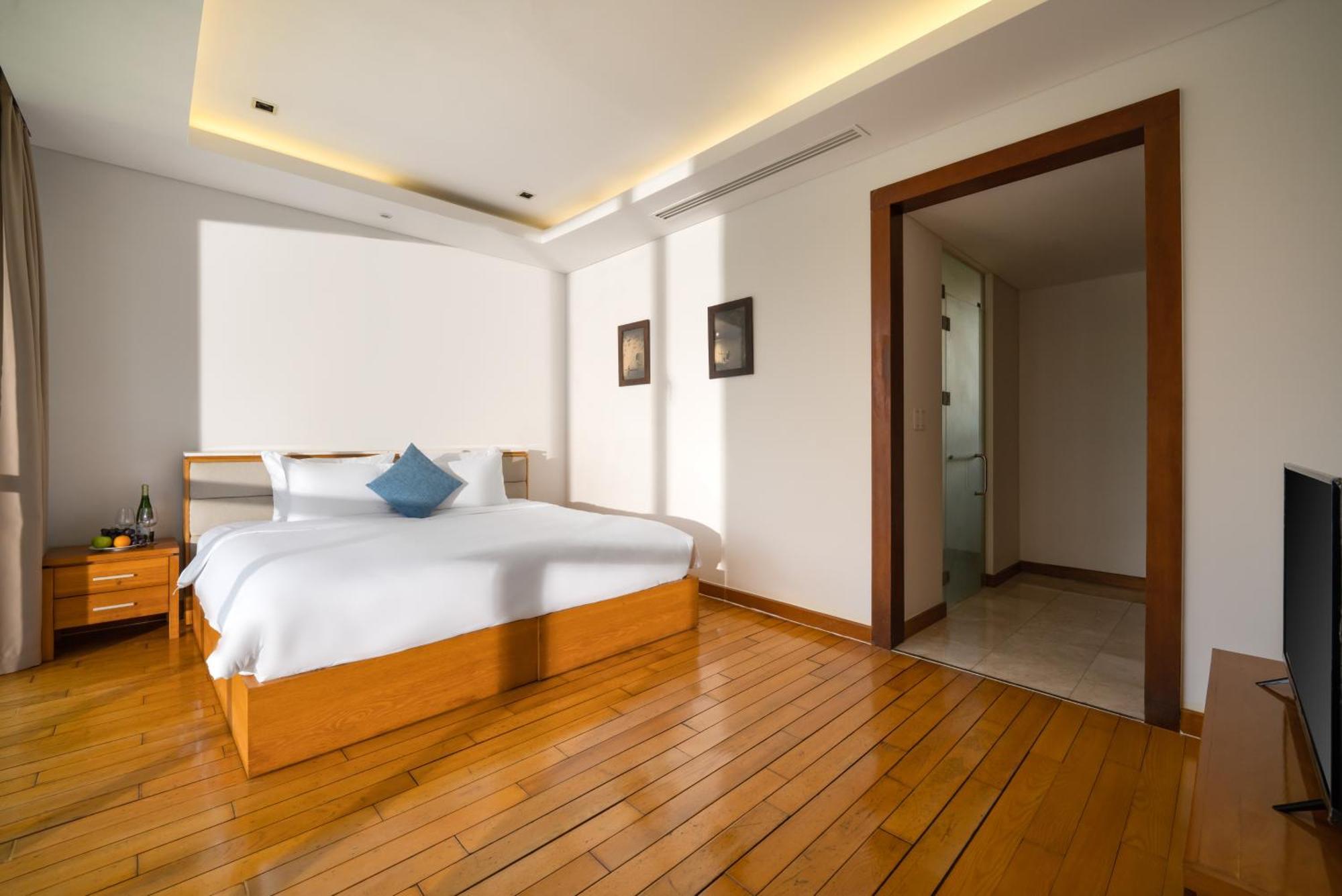 Deluxe Beach Villas By Danatrip Da Nang Værelse billede